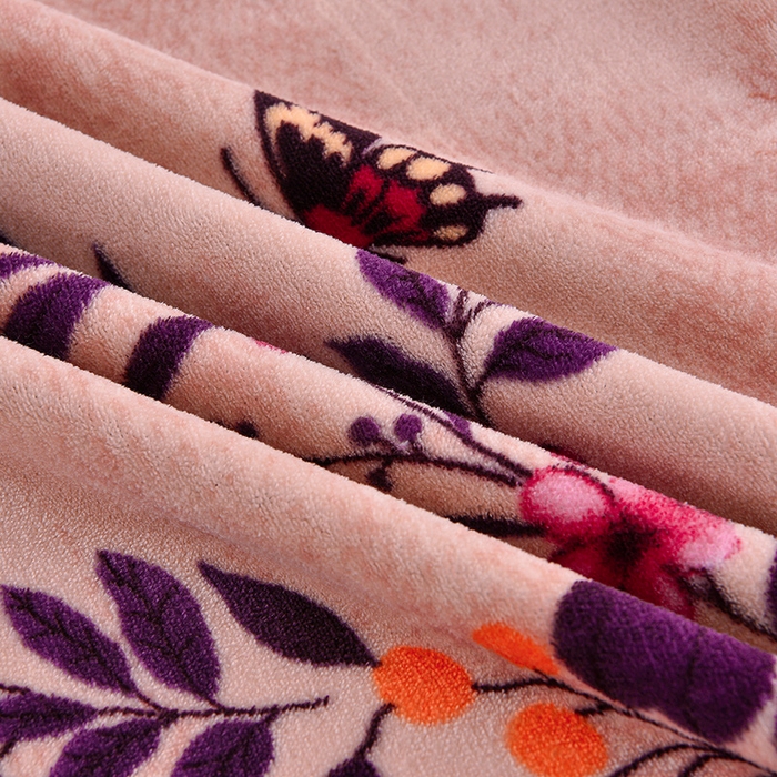 91家纺网 家纺一手货源 找家纺 （总）赫本 2025新品8斤爆品牛奶绒四件套床裙款金雕绒法莱绒四套件