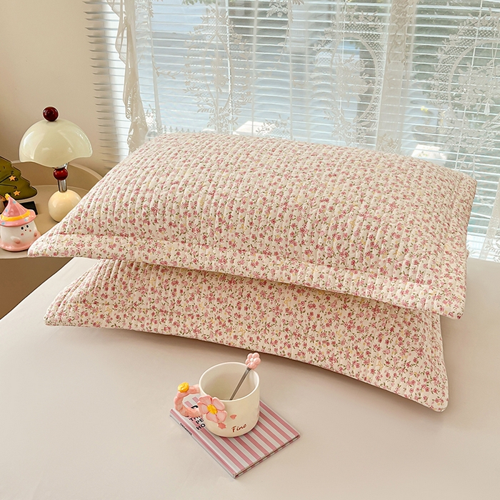 91家纺网 家纺一手货源 找家纺 圣比熊 2025新款A类云朵棉夹棉枕套宿舍单人一只装枕芯内胆套-单人枕套 芊芊花海（压线夹棉）