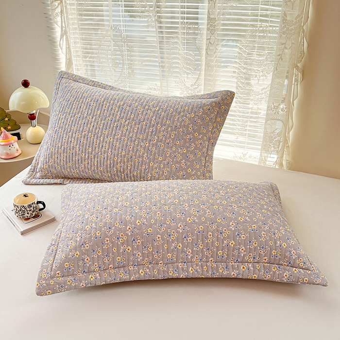 91家纺网 家纺一手货源 找家纺 圣比熊 2025新款A类云朵棉夹棉枕套宿舍单人一只装枕芯内胆套-单人枕套 花无归期（压线夹棉）