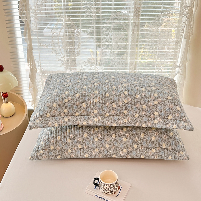 91家纺网 家纺一手货源 找家纺 圣比熊 2025新款A类云朵棉夹棉枕套宿舍单人一只装枕芯内胆套-单人枕套 海棠花开（压线夹棉）