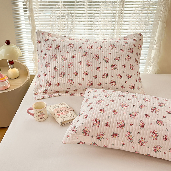 91家纺网 家纺一手货源 找家纺 圣比熊 2025新款A类云朵棉夹棉枕套宿舍单人一只装枕芯内胆套-单人枕套 粉黛花园（压线夹棉）