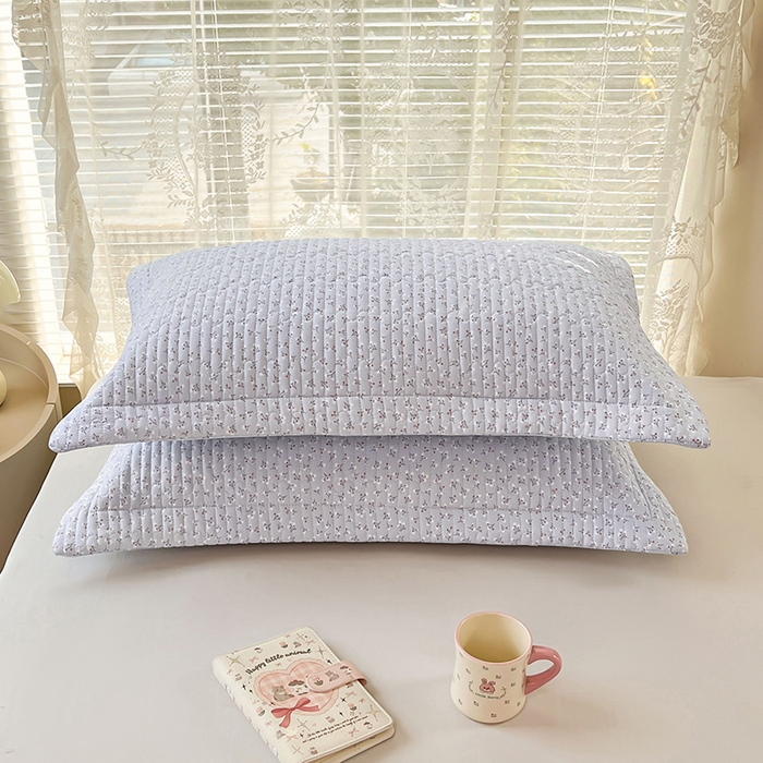 91家纺网 家纺一手货源 找家纺 圣比熊 2025新款A类云朵棉夹棉枕套宿舍单人一只装枕芯内胆套-单人枕套 满天星-蓝（压线夹棉）