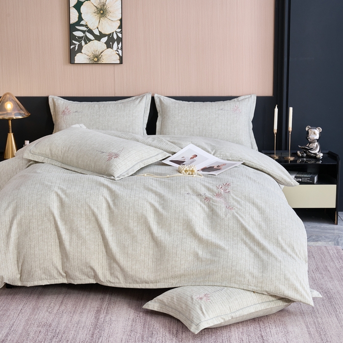 91家纺网 家纺一手货源 找家纺 喜四方 2026年新款加厚全棉印花加绣花四件套 兰亭序-浅绿