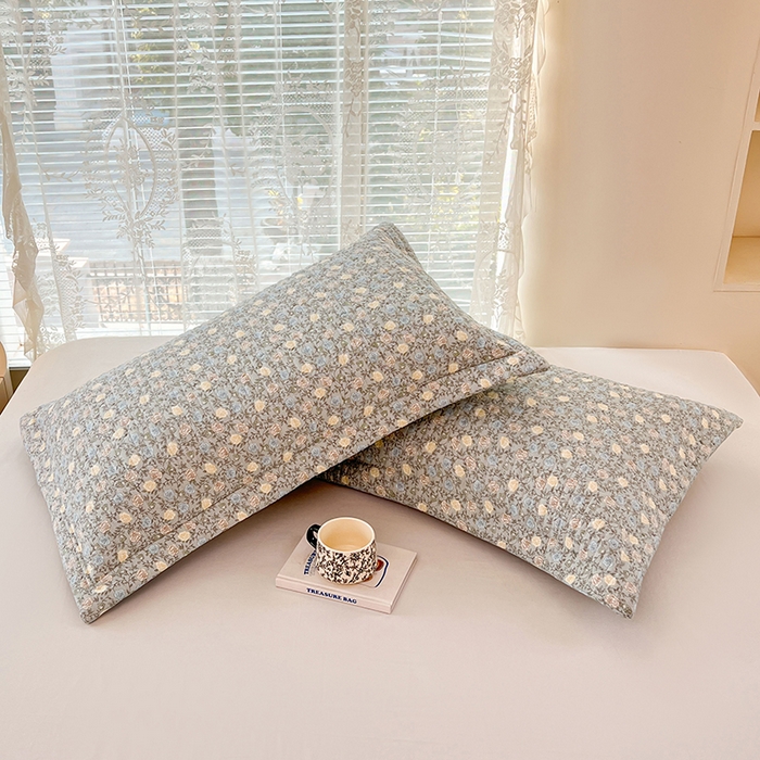 91家纺网 家纺一手货源 找家纺 梦舒羽 2025新款A类云朵棉夹棉枕套宿舍单人一只装枕芯内胆套-单人枕套 海棠花开（压线夹棉）