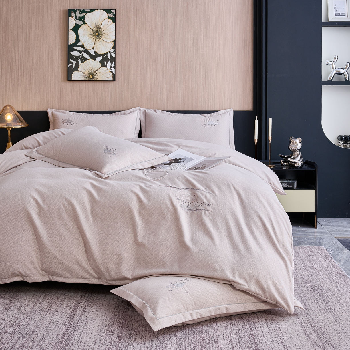 91家纺网 家纺一手货源 找家纺 喜四方 2026年新款加厚全棉印花加绣花四件套 丛林记忆-卡其