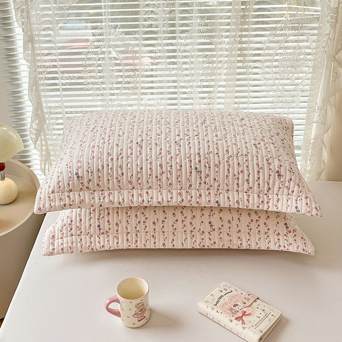 91家纺网 家纺一手货源 找家纺 梦舒羽 2025新款A类云朵棉夹棉枕套宿舍单人一只装枕芯内胆套-单人枕套 花漾甜心（压线夹棉）