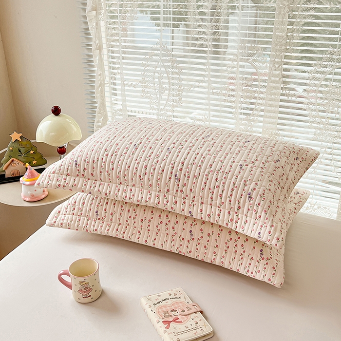 91家纺网 家纺一手货源 找家纺 梦舒羽 2025新款A类云朵棉夹棉枕套宿舍单人一只装枕芯内胆套-单人枕套 花漾甜心（压线夹棉）