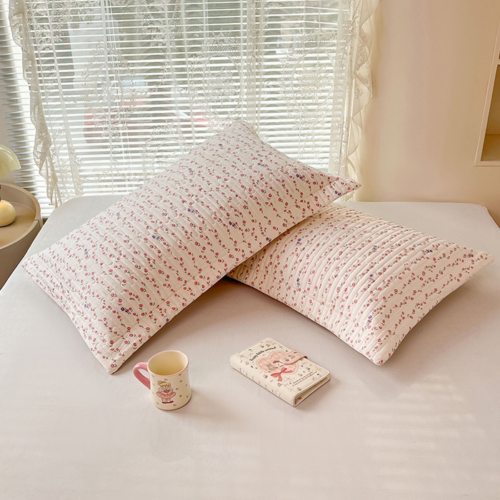 91家纺网 家纺一手货源 找家纺 梦舒羽 2025新款A类云朵棉夹棉枕套宿舍单人一只装枕芯内胆套-单人枕套 花漾甜心（压线夹棉）