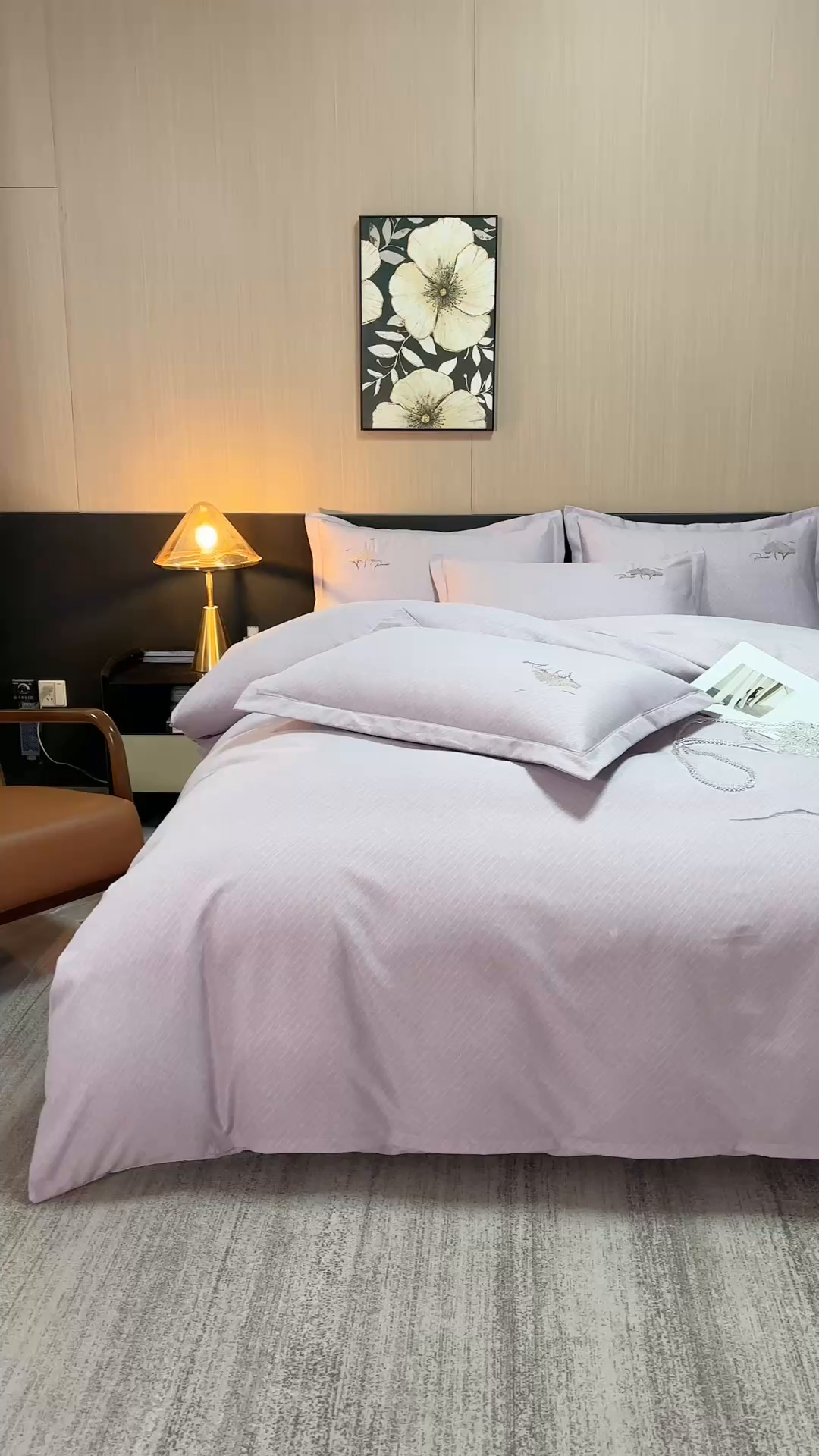 91家纺网 家纺一手货源 找家纺 喜四方 2026年新款加厚全棉印花加绣花四件套 丛林记忆-紫