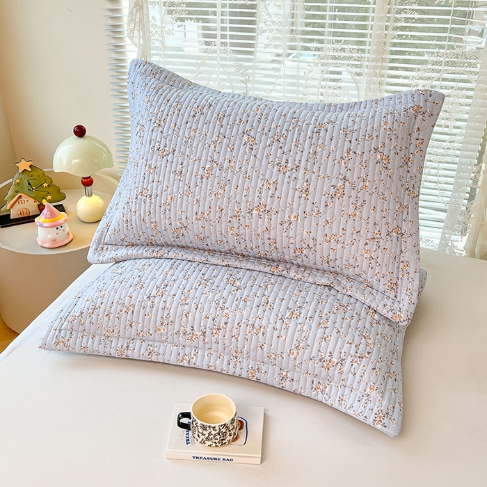 91家纺网 家纺一手货源 找家纺 梦舒羽 2025新款A类云朵棉夹棉枕套宿舍单人一只装枕芯内胆套-单人枕套 兰亭序-蓝（压线夹棉）