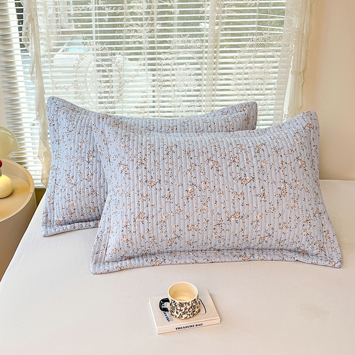 91家纺网 家纺一手货源 找家纺 梦舒羽 2025新款A类云朵棉夹棉枕套宿舍单人一只装枕芯内胆套-单人枕套 兰亭序-蓝（压线夹棉）