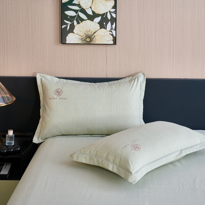 91家纺网 家纺一手货源 找家纺 喜四方 2026年新款加厚全棉印花加绣花四件套 绅士格调-绿