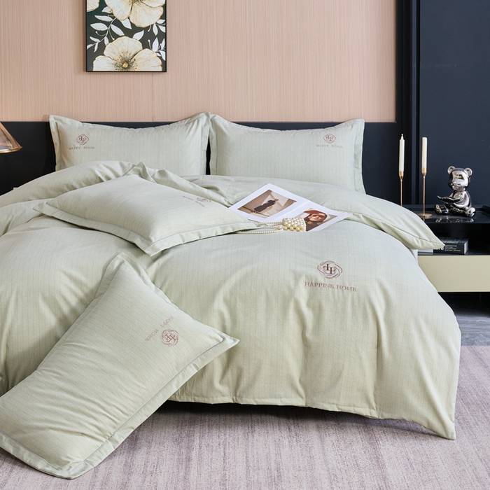 91家纺网 家纺一手货源 找家纺 喜四方 2026年新款加厚全棉印花加绣花四件套 绅士格调-绿