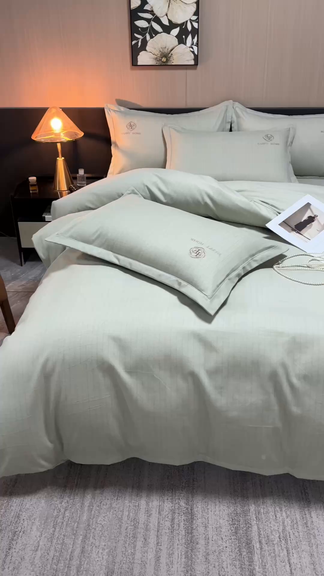 91家纺网 家纺一手货源 找家纺 喜四方 2026年新款加厚全棉印花加绣花四件套 绅士格调-绿