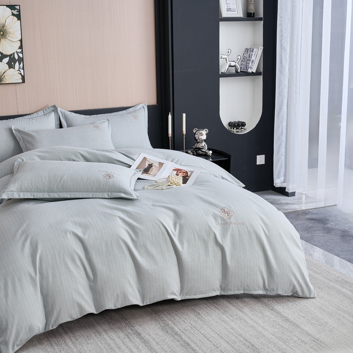 91家纺网 家纺一手货源 找家纺 喜四方 2026年新款加厚全棉印花加绣花四件套 绅士格调-灰