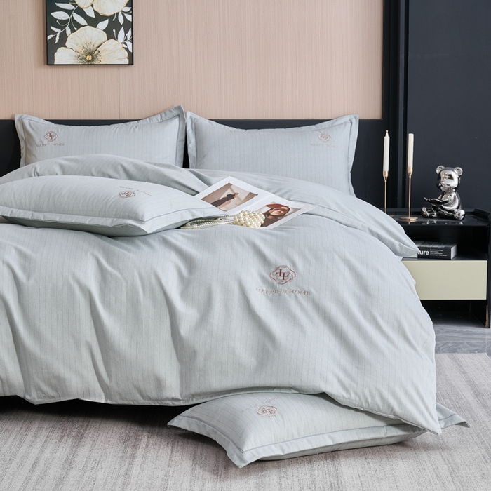 91家纺网 家纺一手货源 找家纺 喜四方 2026年新款加厚全棉印花加绣花四件套 绅士格调-灰