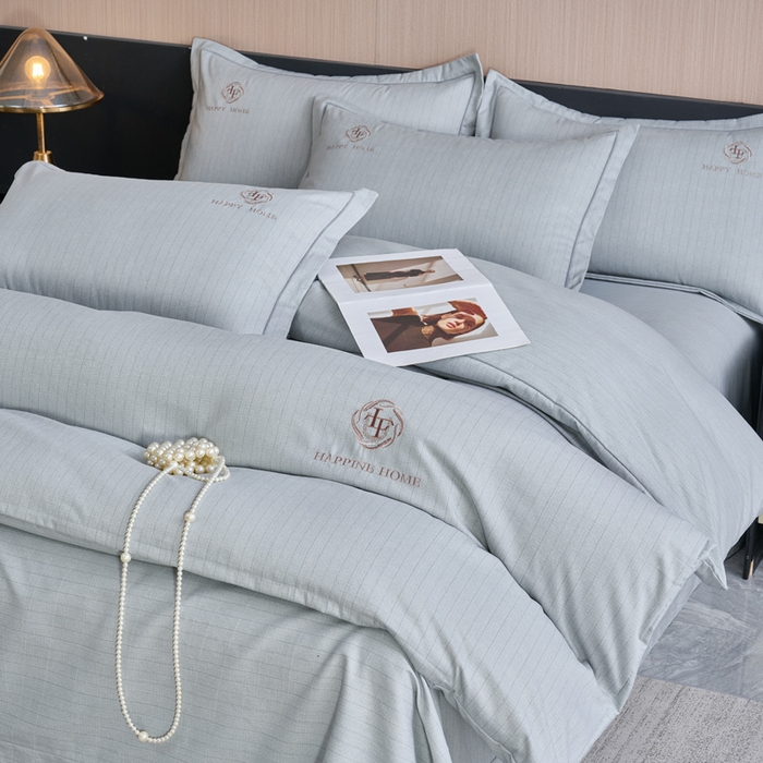 91家纺网 家纺一手货源 找家纺 喜四方 2026年新款加厚全棉印花加绣花四件套 绅士格调-灰