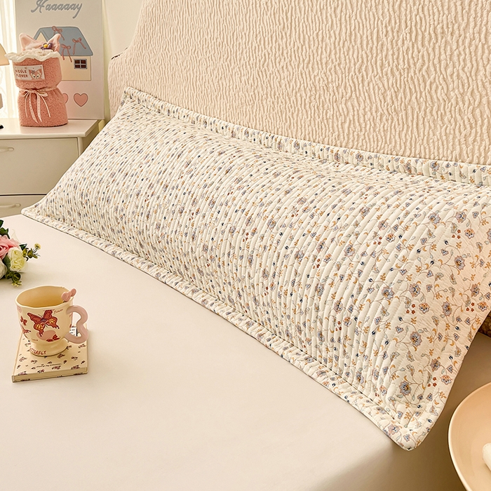 91家纺网 家纺一手货源 找家纺 梦舒羽 2025新款A类云朵棉夹棉枕套宿舍情侣双人加长枕芯内胆套 花蔓清风（压线夹棉）