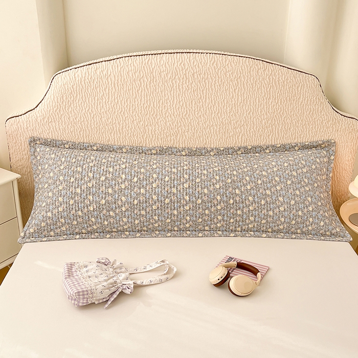 91家纺网 家纺一手货源 找家纺 圣比熊 2025新款A类云朵棉夹棉枕套宿舍单人一只装枕芯内胆套-双人枕套 海棠花开（压线夹棉）