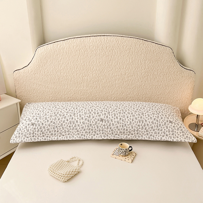 91家纺网 家纺一手货源 找家纺 圣比熊 2025新款A类云朵棉夹棉枕套宿舍单人一只装枕芯内胆套-双人枕套 花间迷离（压线夹棉）