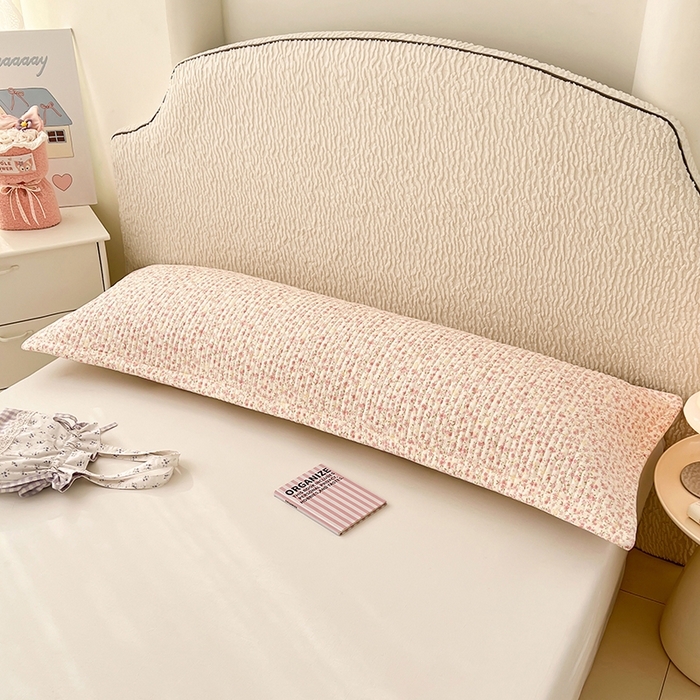 91家纺网 家纺一手货源 找家纺 圣比熊 2025新款A类云朵棉夹棉枕套宿舍单人一只装枕芯内胆套-双人枕套 芊芊花海（压线夹棉）