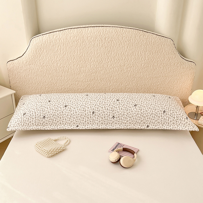 91家纺网 家纺一手货源 找家纺 梦舒羽 2025新款A类云朵棉夹棉枕套宿舍情侣双人加长枕芯内胆套 花无意（压线夹棉）