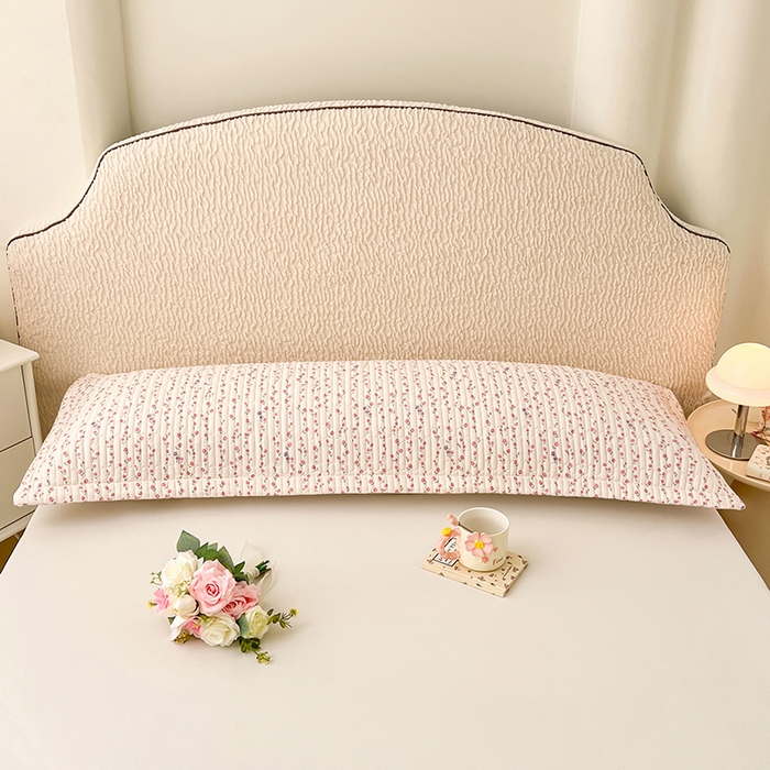 91家纺网 家纺一手货源 找家纺 梦舒羽 2025新款A类云朵棉夹棉枕套宿舍情侣双人加长枕芯内胆套 花漾甜心（压线夹棉）