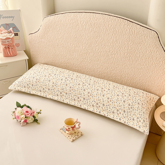 91家纺网 家纺一手货源 找家纺 圣比熊 2025新款A类云朵棉夹棉枕套宿舍单人一只装枕芯内胆套-双人枕套 花蔓清风（压线夹棉）