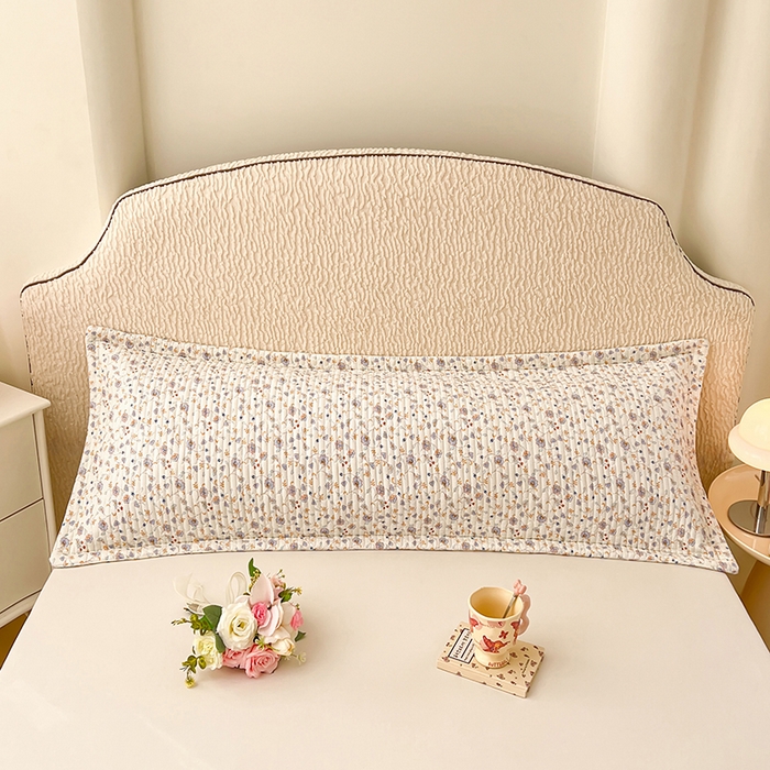 91家纺网 家纺一手货源 找家纺 圣比熊 2025新款A类云朵棉夹棉枕套宿舍单人一只装枕芯内胆套-双人枕套 花蔓清风（压线夹棉）