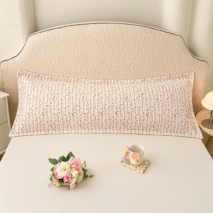 91家纺网 家纺一手货源 找家纺 圣比熊 2025新款A类云朵棉夹棉枕套宿舍单人一只装枕芯内胆套-双人枕套 花漾甜心（压线夹棉）