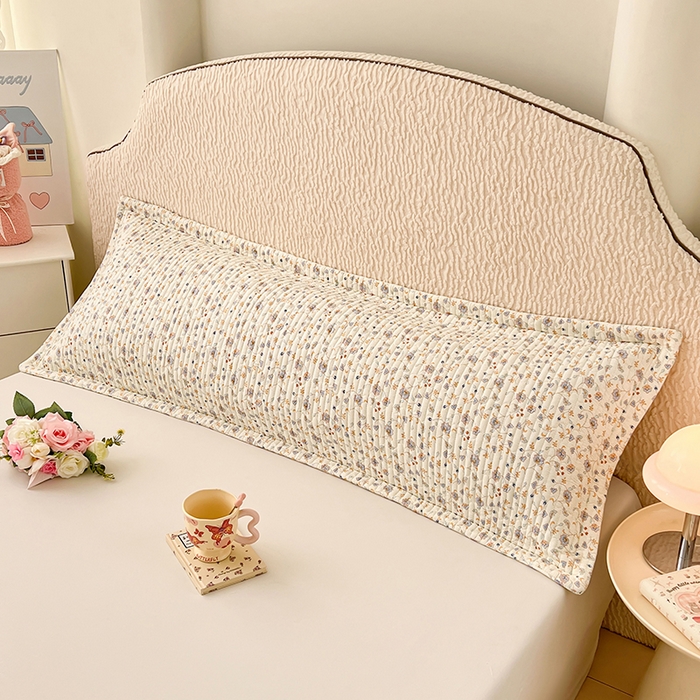 91家纺网 家纺一手货源 找家纺 圣比熊 2025新款A类云朵棉夹棉枕套宿舍单人一只装枕芯内胆套-双人枕套 花蔓清风（压线夹棉）