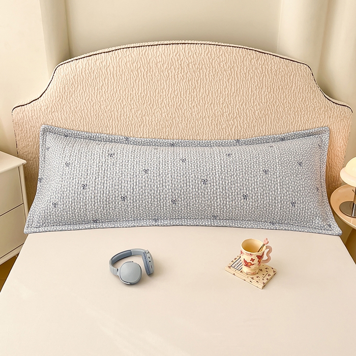 91家纺网 家纺一手货源 找家纺 梦舒羽 2025新款A类云朵棉夹棉枕套宿舍情侣双人加长枕芯内胆套 花屿轻梦（压线夹棉）