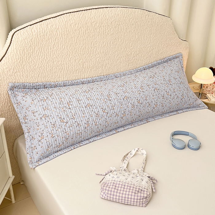 91家纺网 家纺一手货源 找家纺 圣比熊 2025新款A类云朵棉夹棉枕套宿舍单人一只装枕芯内胆套-双人枕套 兰亭序-蓝（压线夹棉）