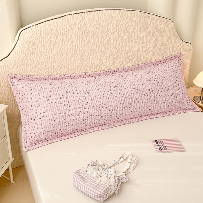 91家纺网 家纺一手货源 找家纺 圣比熊 2025新款A类云朵棉夹棉枕套宿舍单人一只装枕芯内胆套-双人枕套 爱丽丝-粉（压线夹棉）