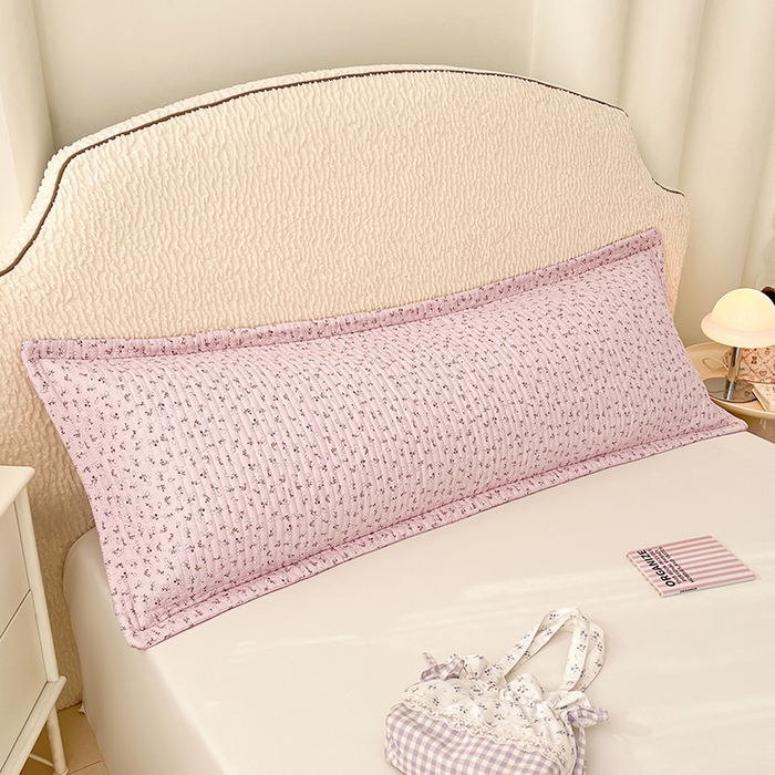 91家纺网 家纺一手货源 找家纺 圣比熊 2025新款A类云朵棉夹棉枕套宿舍单人一只装枕芯内胆套-双人枕套 爱丽丝-粉（压线夹棉）