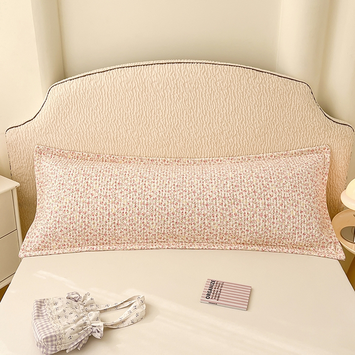 91家纺网 家纺一手货源 找家纺 梦舒羽 2025新款A类云朵棉夹棉枕套宿舍情侣双人加长枕芯内胆套 芊芊花海（压线夹棉）