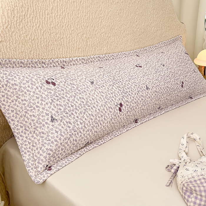 91家纺网 家纺一手货源 找家纺 圣比熊 2025新款A类云朵棉夹棉枕套宿舍单人一只装枕芯内胆套-双人枕套 蝴蝶梦境（压线夹棉）