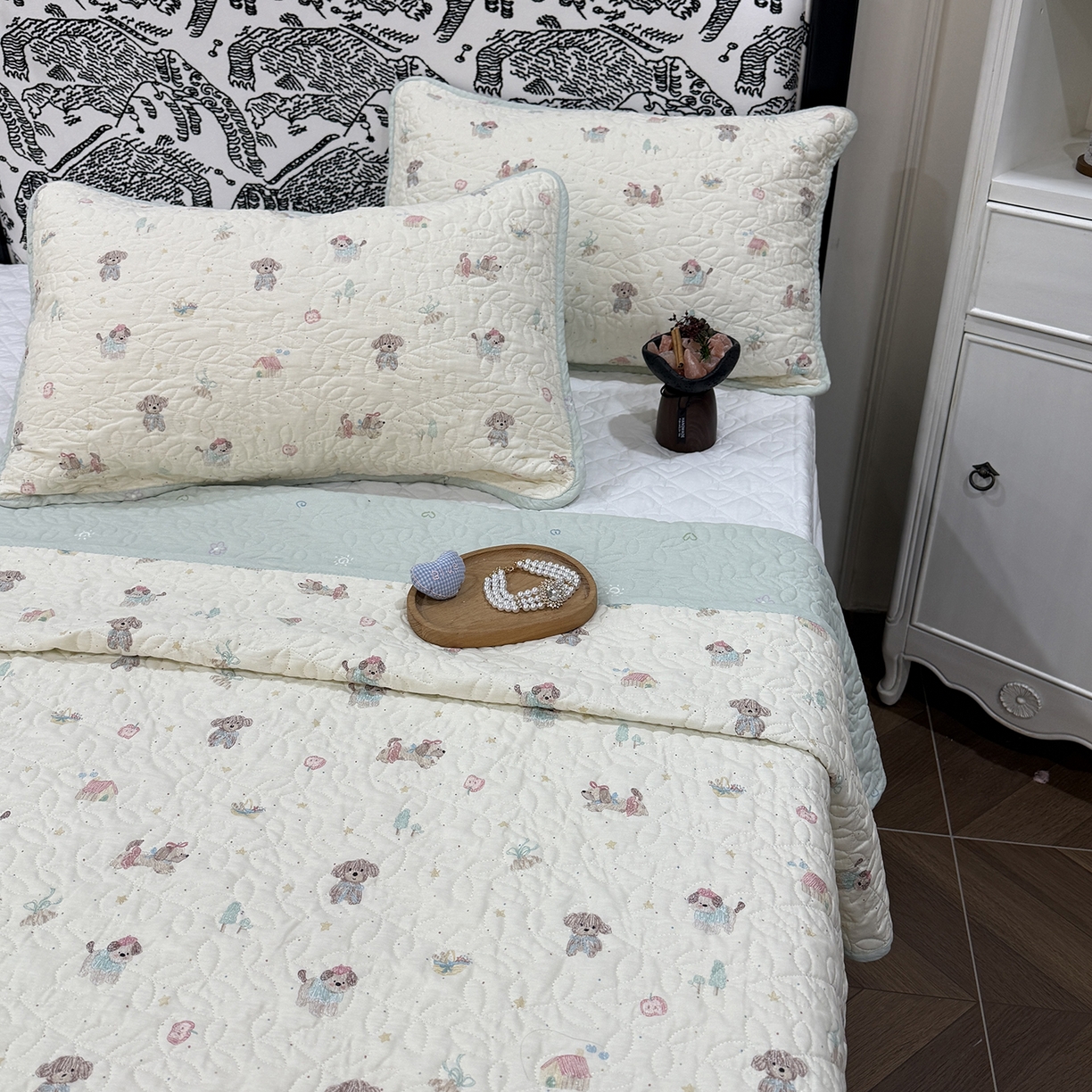 91家纺网 家纺一手货源 找家纺 （总）床盖工厂店 2025新款双面全棉小包边床盖三件套