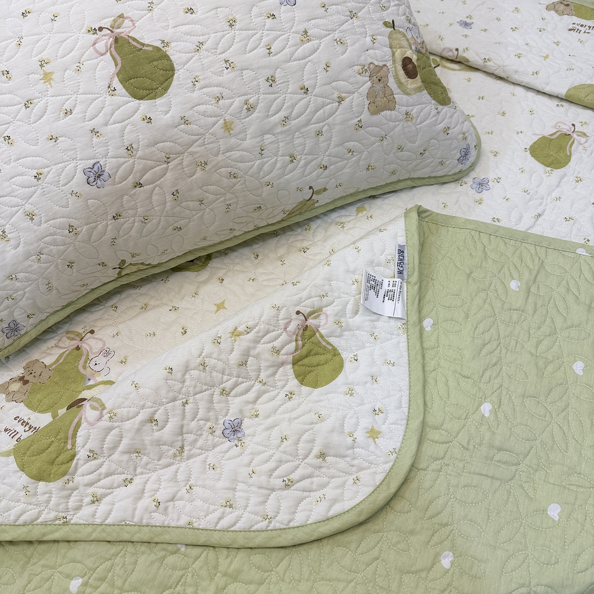 91家纺网 家纺一手货源 找家纺 床盖工厂店 2025新款双面全棉小包边床盖三件套 果味时光