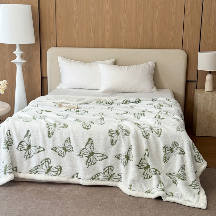 91家纺网 家纺一手货源 找家纺 丹本家纺 2026新款双层阳离子提花蝴蝶色织多功能盖毯塔芙绒羊羔绒毛毯毯 双层蝴蝶绿