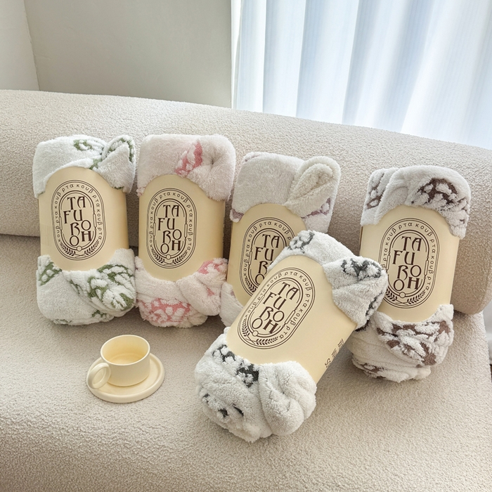 丹本家纺 2026新款双层阳离子提花蝴蝶色织多功能盖毯塔芙绒羊羔绒毛毯毯 组合图仅展示