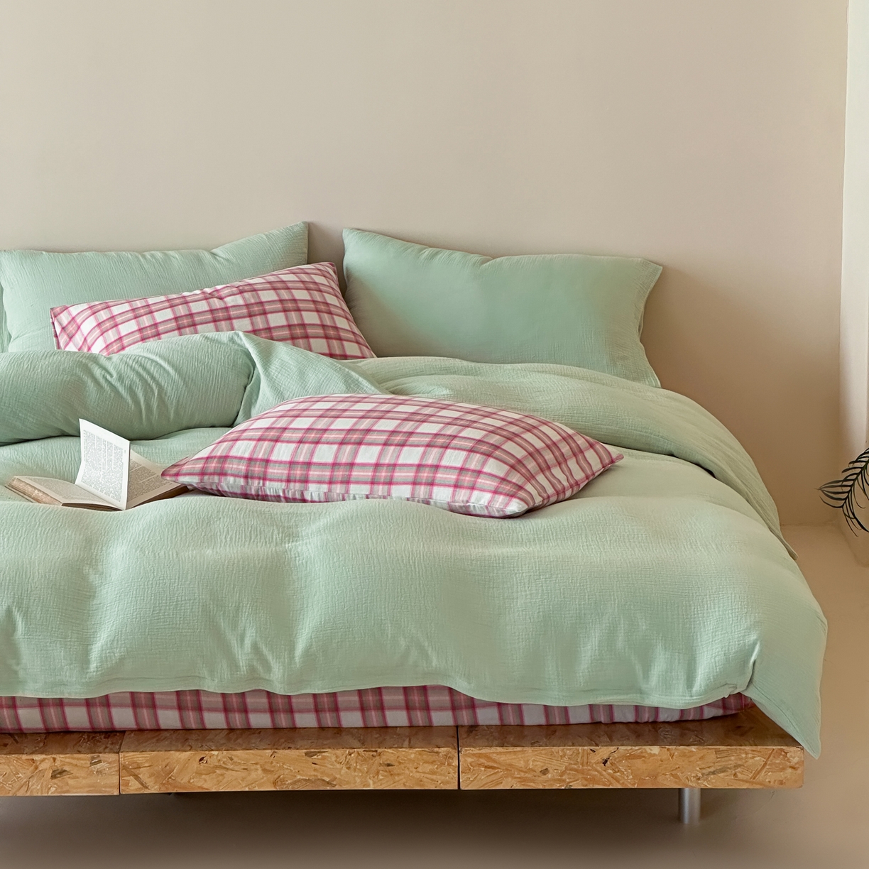 91家纺网 家纺一手货源 找家纺 （总）山舍家居 2026新款全棉色织双层皱皱纱色织格子皱纱纯色混搭系列四件套