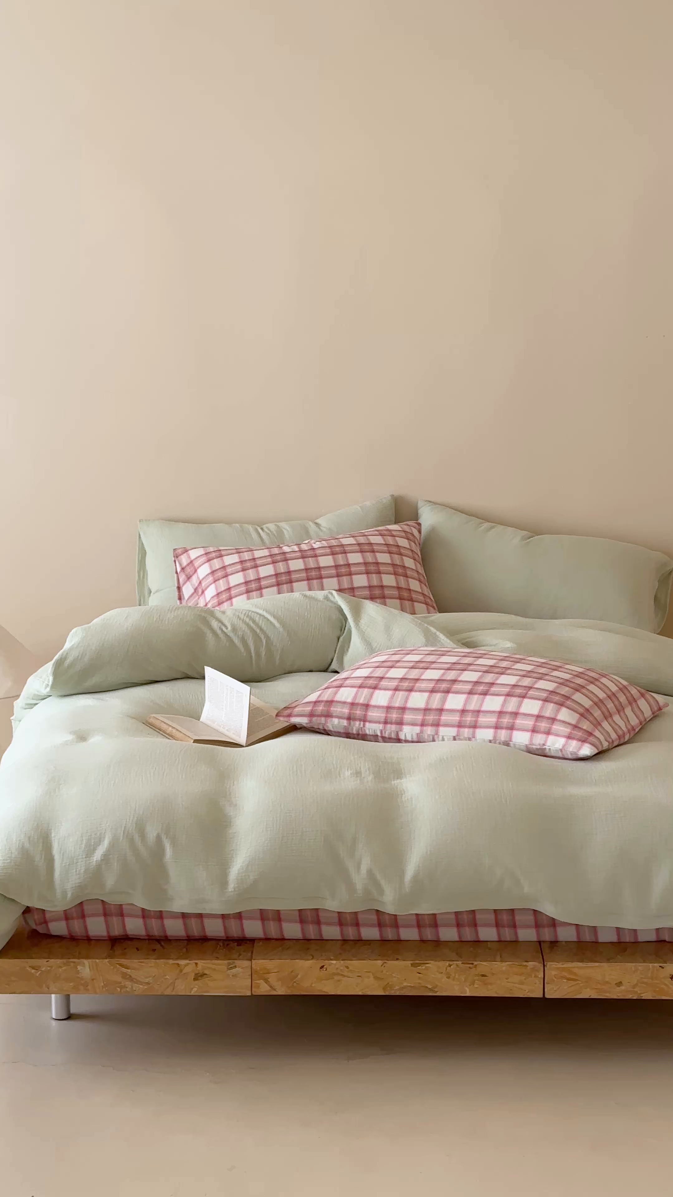 91家纺网 家纺一手货源 找家纺 （总）山舍家居 2026新款全棉色织双层皱皱纱色织格子皱纱纯色混搭系列四件套