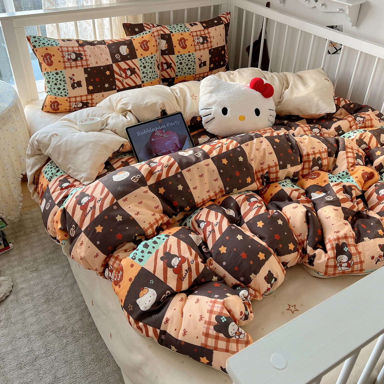 91家纺网 家纺一手货源 找家纺 桃喜 2026新款全棉40支12868四件套-小猫系列 蛋糕咖啡猫