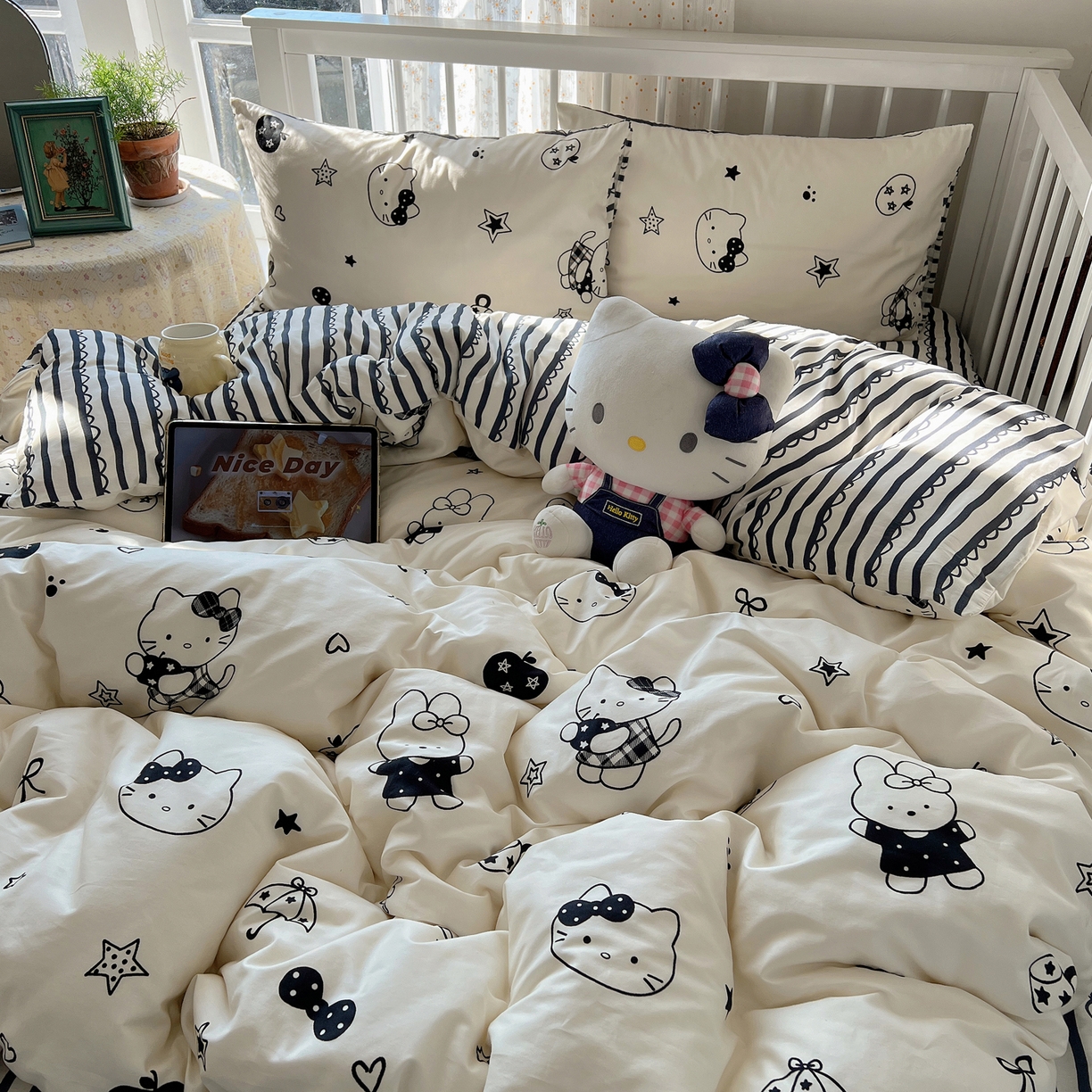 91家纺网 家纺一手货源 找家纺 桃喜 2026新款全棉40支12868四件套-小猫系列 黑白小猫