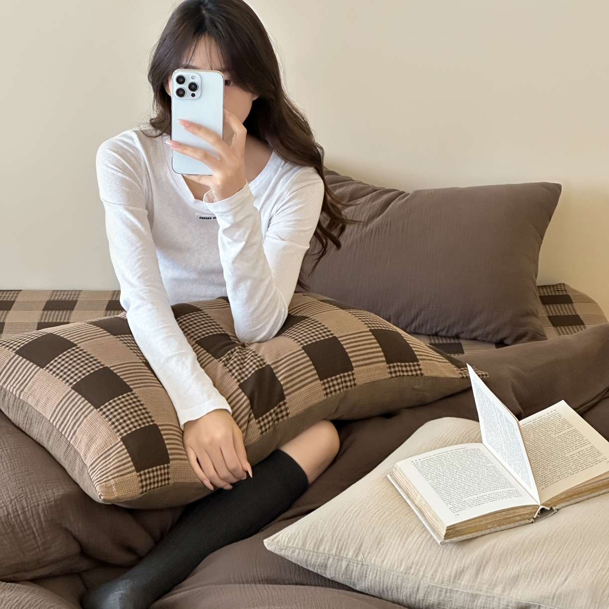 91家纺网 家纺一手货源 找家纺 山舍家居 2026新款全棉色织双层皱皱纱色织格子皱纱纯色混搭系列四件套 织界