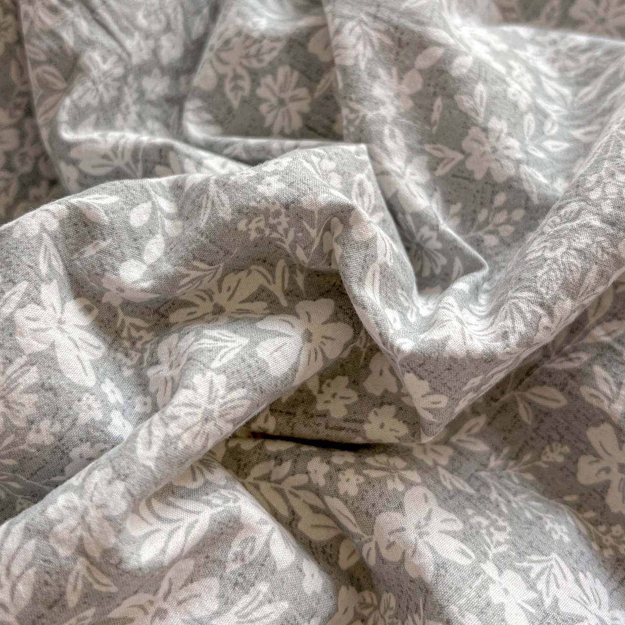 91家纺网 家纺一手货源 找家纺 弗苓家纺 2026新款古法水洗仿棉云感纱四件套小布袋 漫野