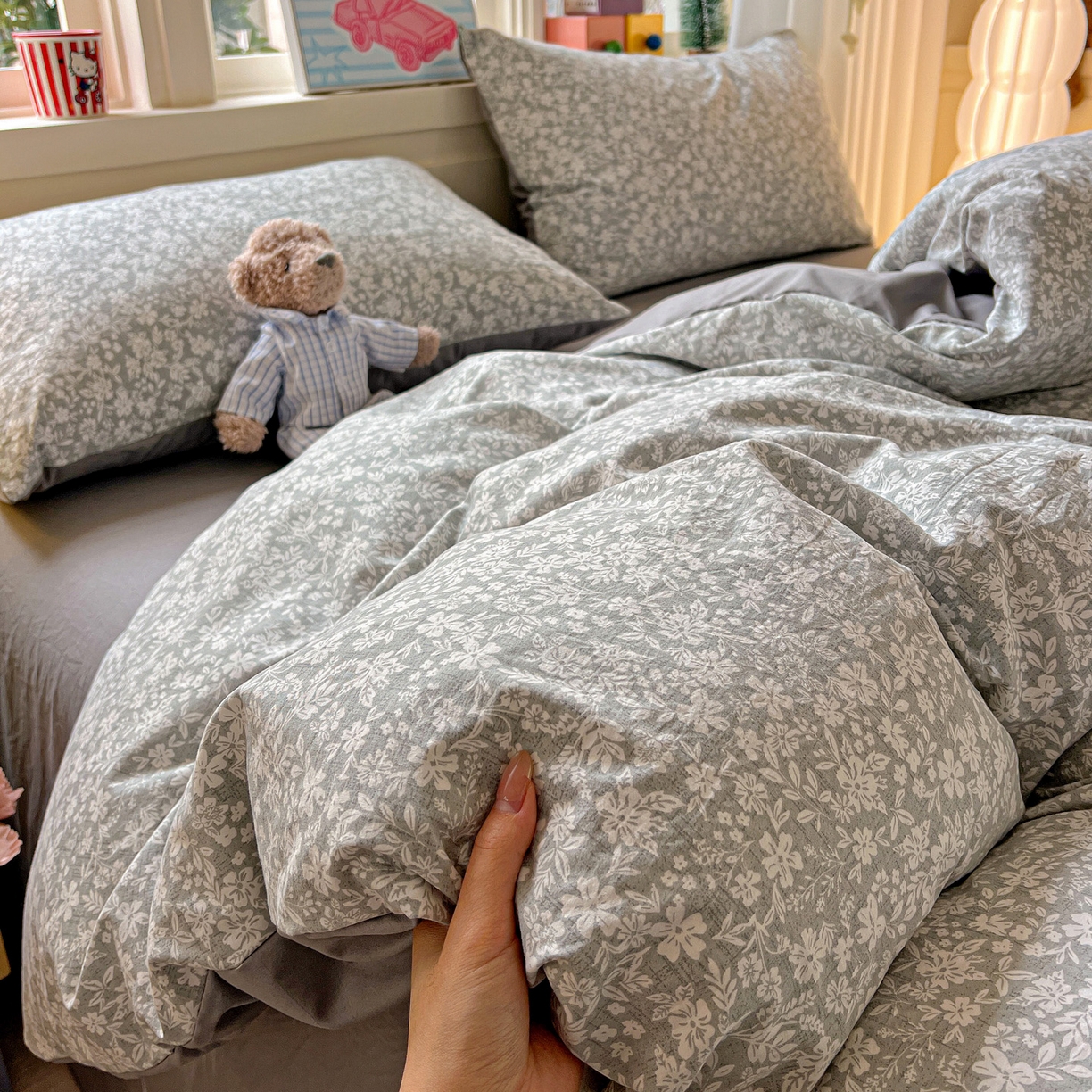 91家纺网 家纺一手货源 找家纺 弗苓家纺 2026新款古法水洗仿棉云感纱四件套小布袋 漫野