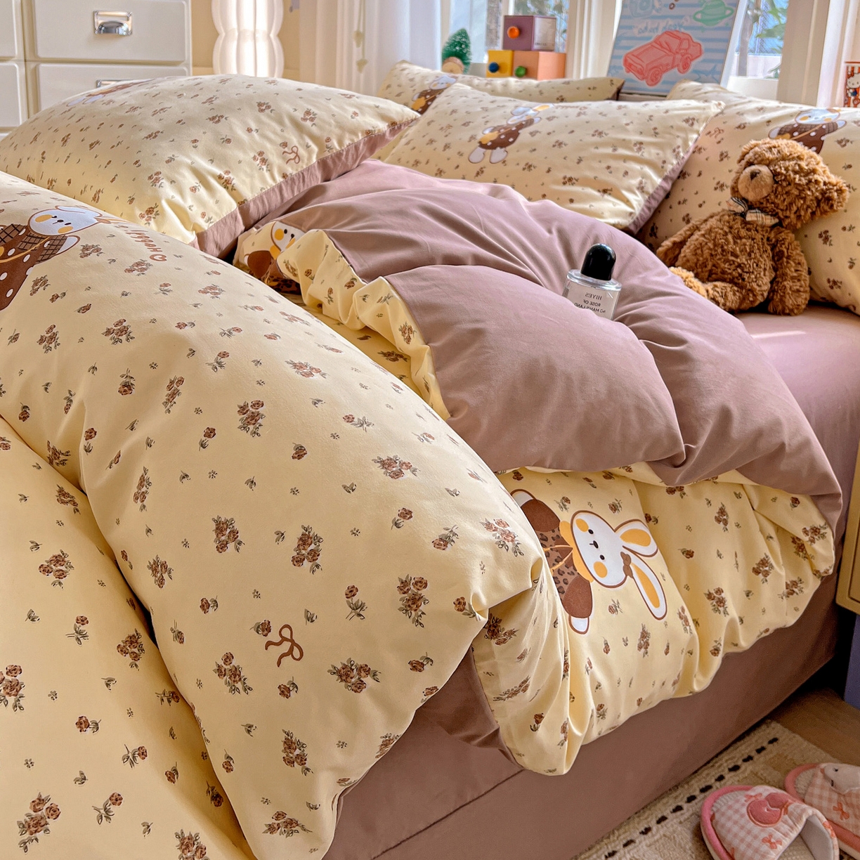 91家纺网 家纺一手货源 找家纺 弗苓家纺 2026新款古法水洗仿棉云感纱四件套小布袋 萌萌兔