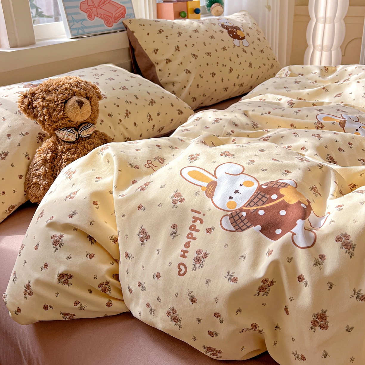 91家纺网 家纺一手货源 找家纺 弗苓家纺 2026新款古法水洗仿棉云感纱四件套小布袋 萌萌兔